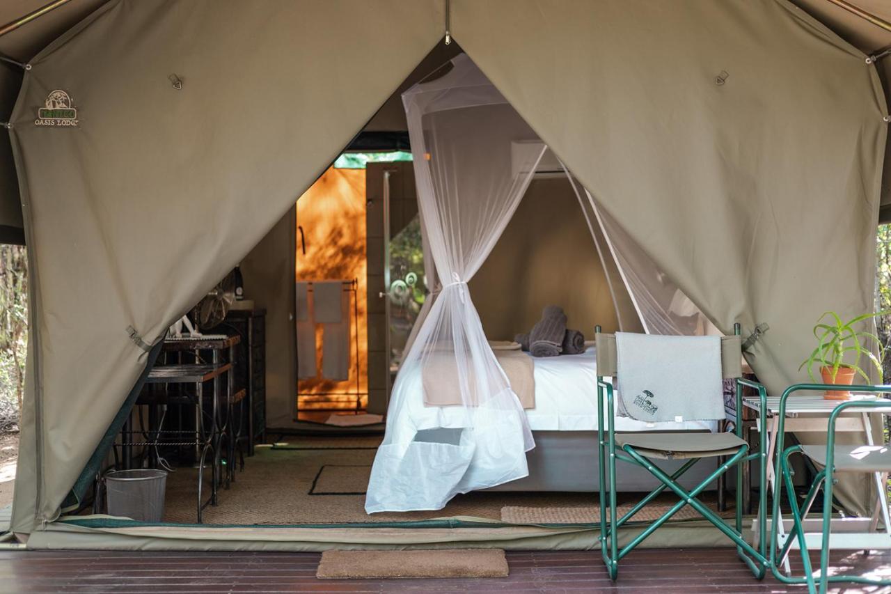 Umkumbe Bush Lodge - Luxury Tented Camp サビ・サンド動物保護区 エクステリア 写真