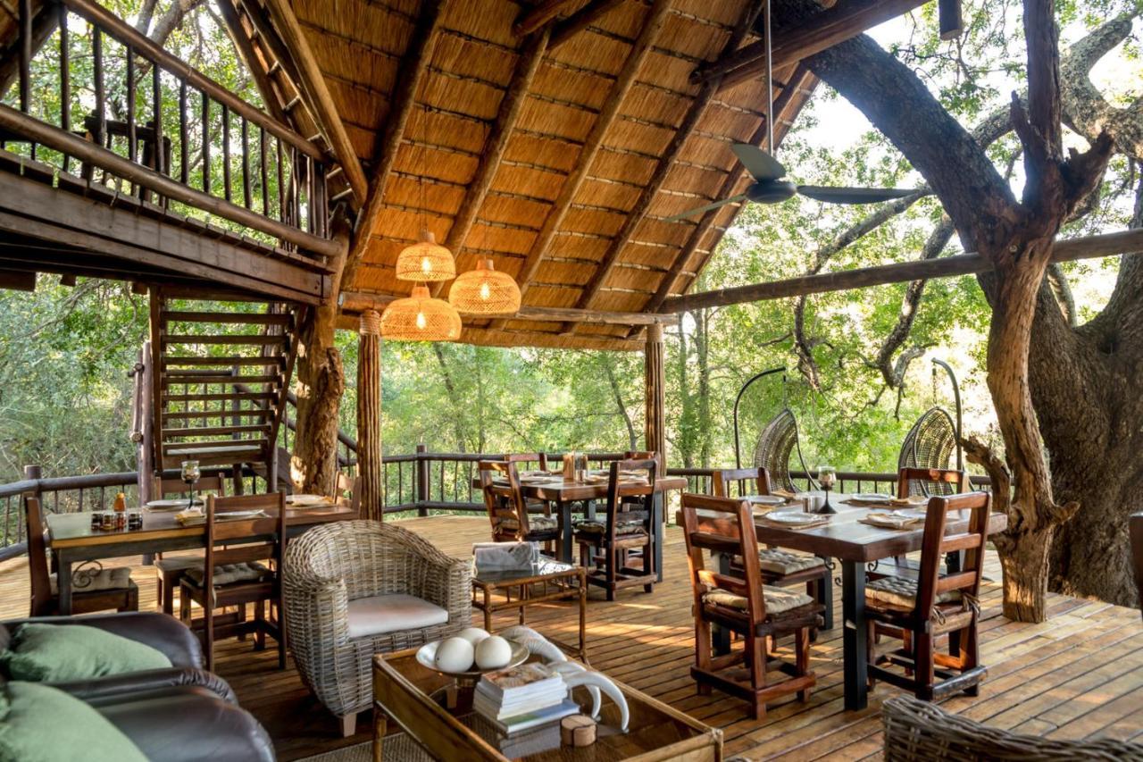 Umkumbe Bush Lodge - Luxury Tented Camp サビ・サンド動物保護区 エクステリア 写真
